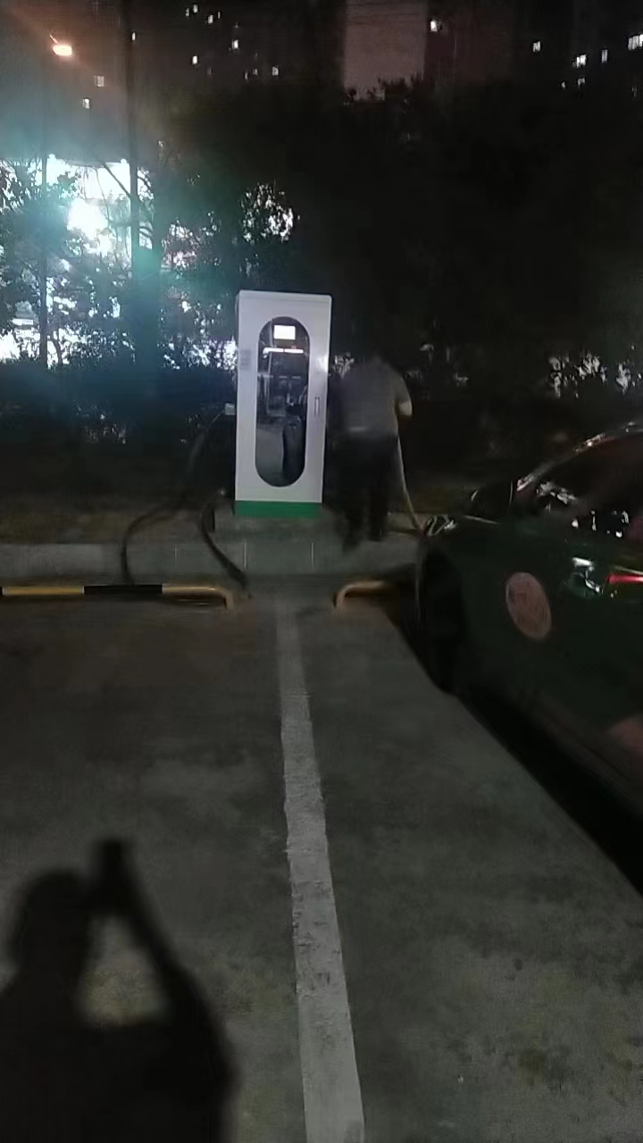 120KW遼寧鞍山充電樁完工-汽車充電樁_充電樁生產(chǎn)_充電樁廠家_深圳耀萊充新能源科技有限公司